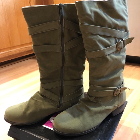 SOS Olive Boots - Picture 3 of 8